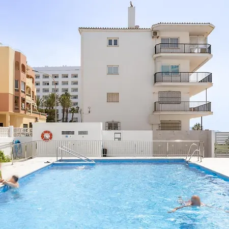 Stylish With Sea View Apartment